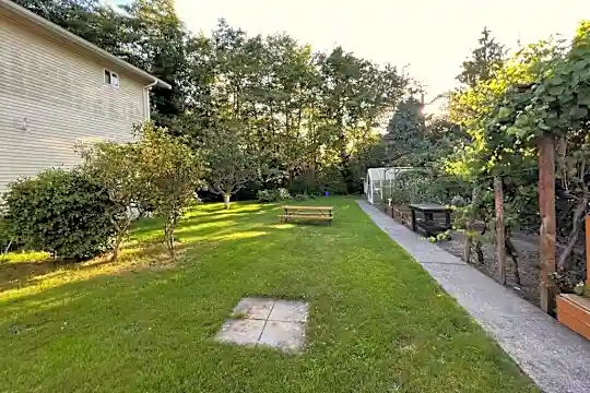2822 NW 91st St Photo 2