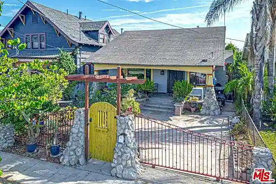 2230 Inez St Photo 1