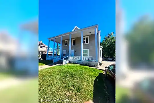 248 Jackson Ave Photo 2