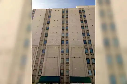 Forum Apartments Photo 1