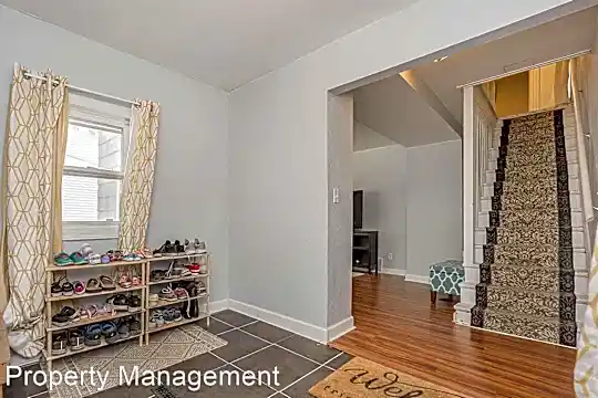 807 W 13th Street Photo 2