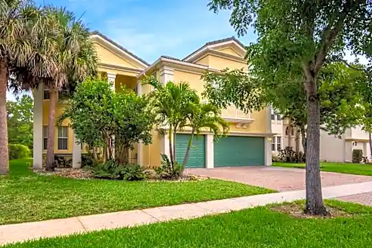9249 Delemar Ct Photo 2
