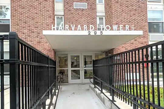 Harvard Towers Apartments Photo 2