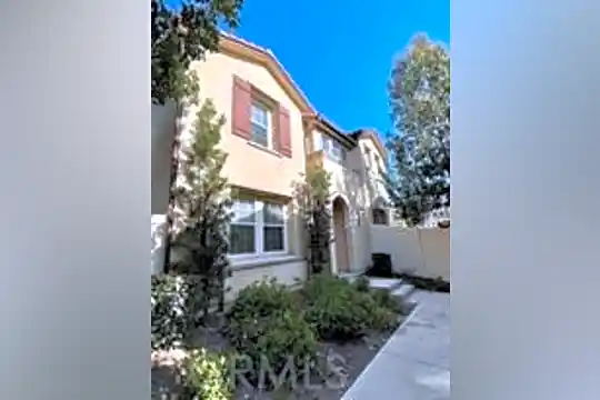 2440 Trojan Way Photo 2