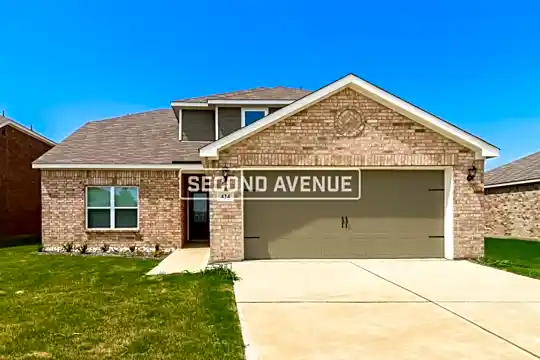 424 Condie Russell Ave Photo 1