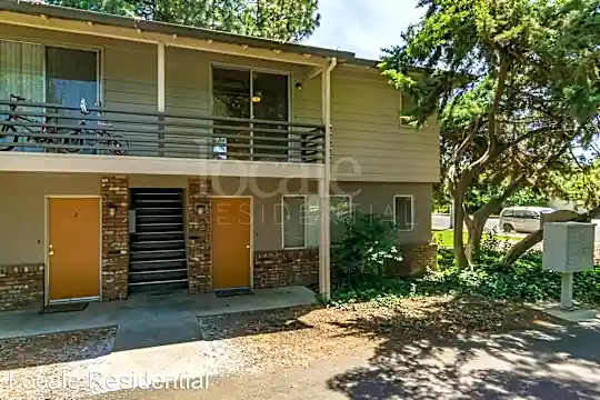 1748 Neal Dow Avenue Photo 2
