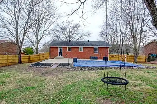 1817 Apex Dr Photo 2