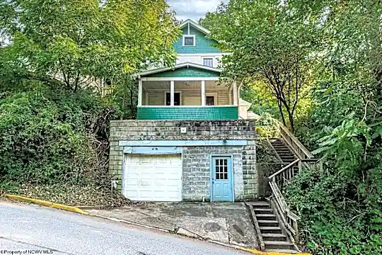 108 Cornell Ave Photo 1