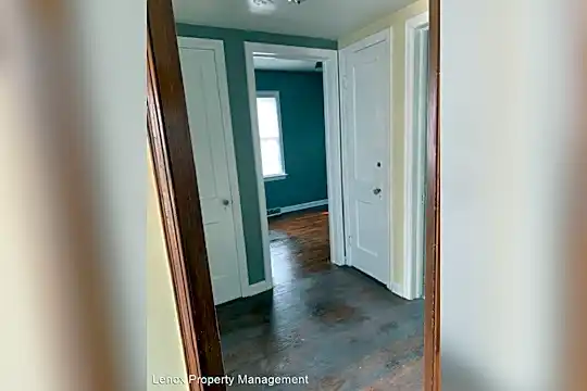 15345 Evergreen Ave Photo 2