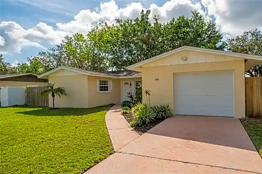 5416 Laurelwood Pl Photo 2