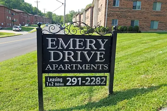 Emery Drive Apartments Photo 2