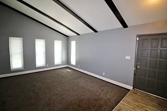 B - Entry and Living Room.JPG