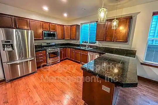 18525 41st Drive Southeast Photo 2