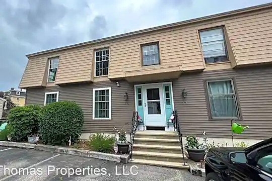 12 Union St Photo 2