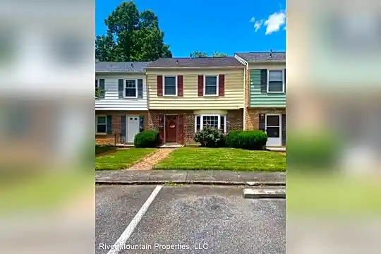 2706 Newton Ct Photo 1