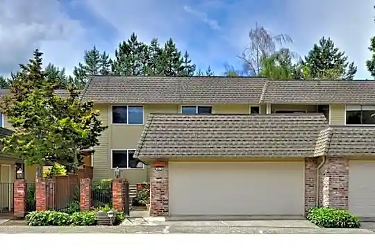 2511 175th Ave NE Photo 1
