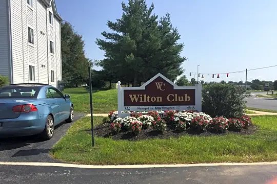 Wilton Club Photo 2