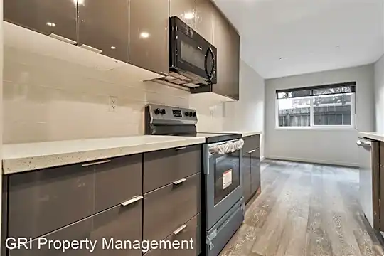 630 Masonic Way Photo 2