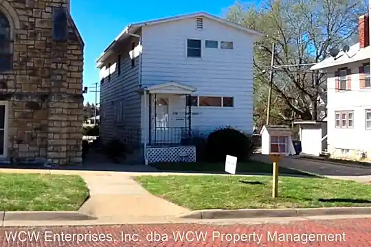 511 SW 7th St Photo 1