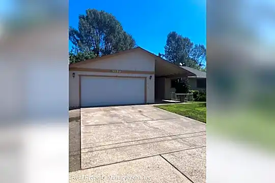 3150 Winding Way Photo 1