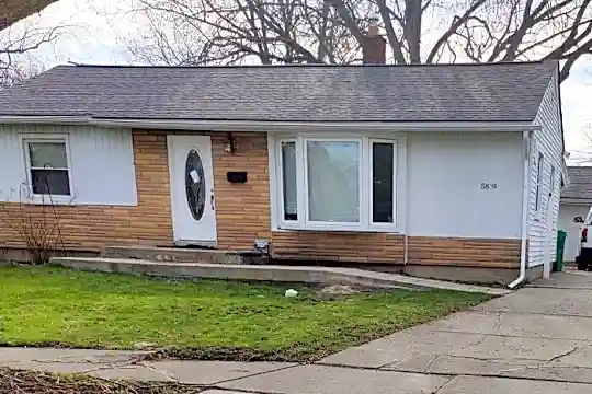 5839 Helen St Photo 1