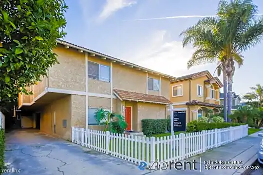 2312 Ruhland Ave Photo 1