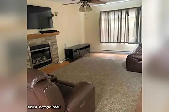 3363 Oberon Rd Photo 2