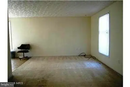 9103 Colgrove Ct Photo 2