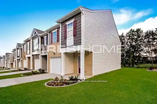 1035 Simmons Trace Photo 2