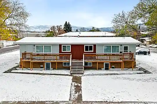 201 Knowles St Photo 2