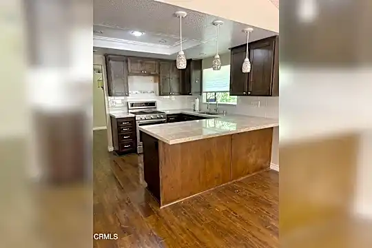 6574 San Como Ln Photo 2
