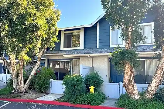 1495 McCabe Way Photo 1