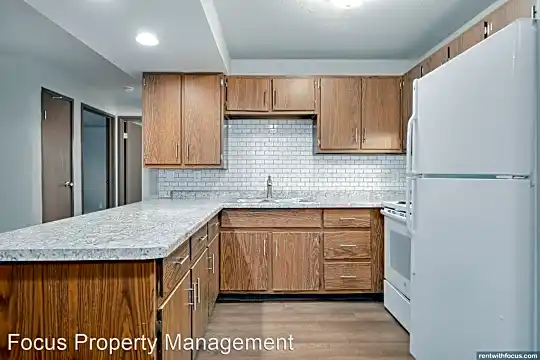 219 Southtowne Dr Photo 1