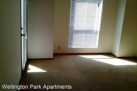 WELLINGTON PARK 2606 NORTH 115TH COURT Photo 1