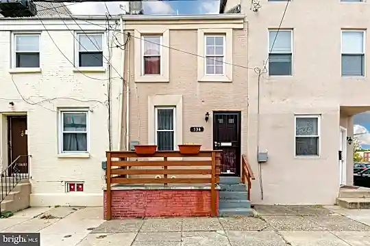 534 N 36th St Photo 2