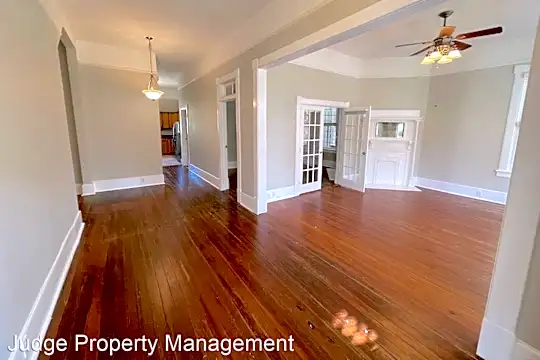 310 W. Hall Street Photo 2