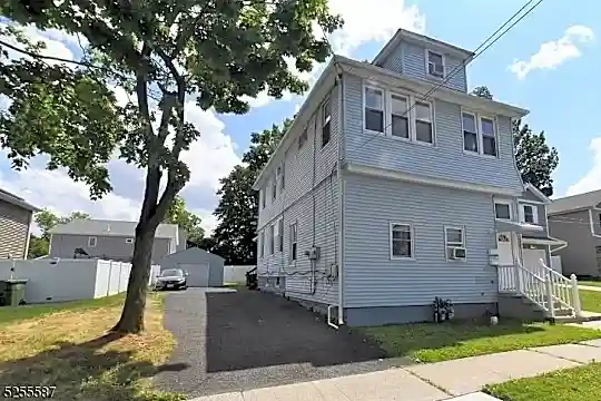 252 E 9th Ave Photo 1