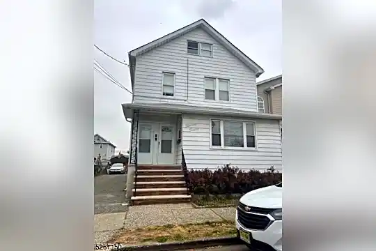 1312 White St Photo 1