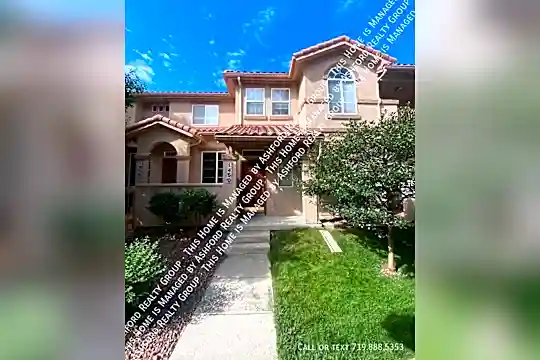 1450 Courtyard Hts Photo 1