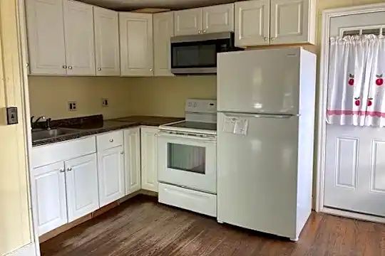 23 Ashuelot St #2 Photo 2