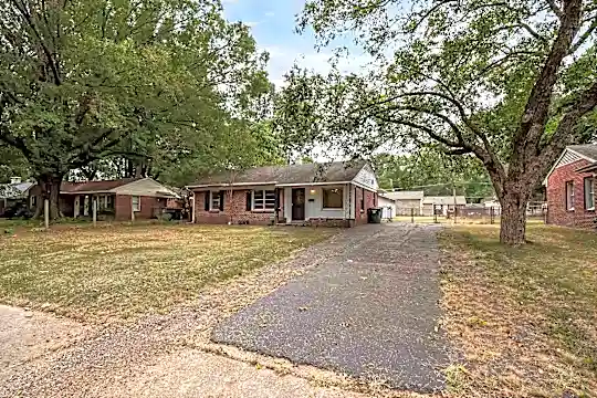 4521 Verne Rd Photo 1