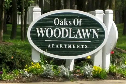 Oaks of Woodlawn Photo 2