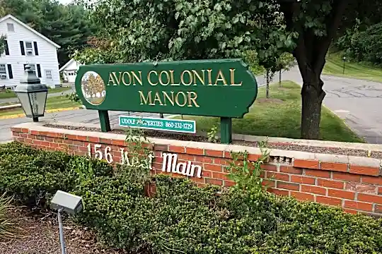 Avon Colonial Manor Photo 2
