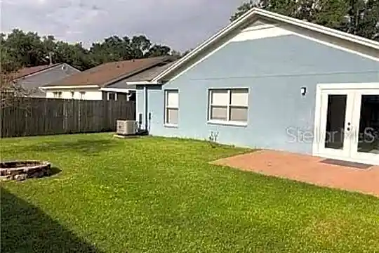 8225 Riverboat Dr Photo 2