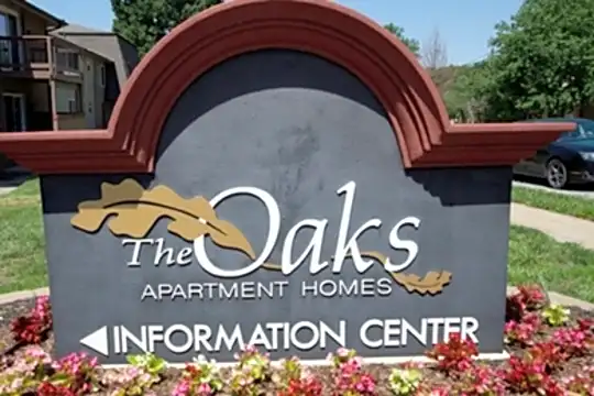 The Oaks Apartments Photo 1