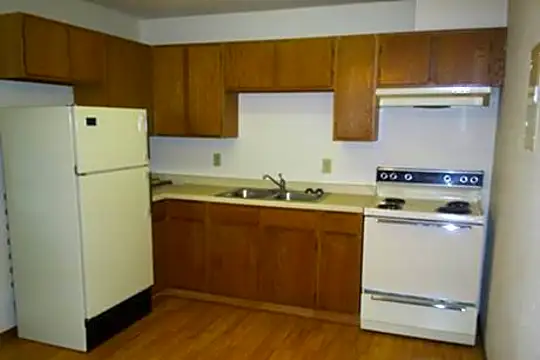 Parkview Apartments Photo 2