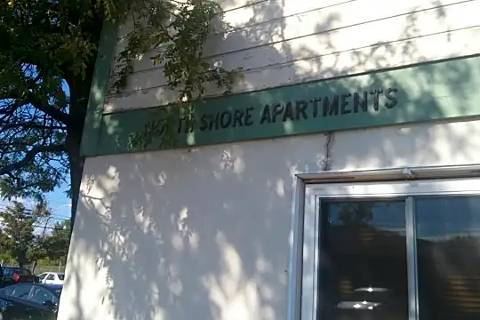 North Shore Apartments Photo 2
