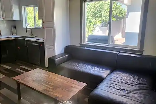 2101 W Baker Ave Photo 2