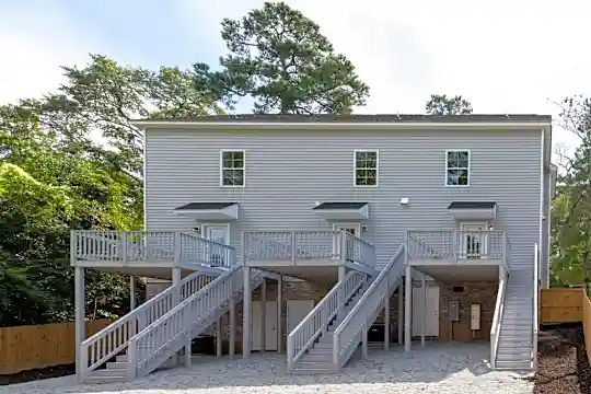 3921 Capers Ave Photo 2