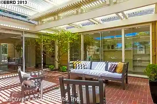 8 Requa Place Photo 1
